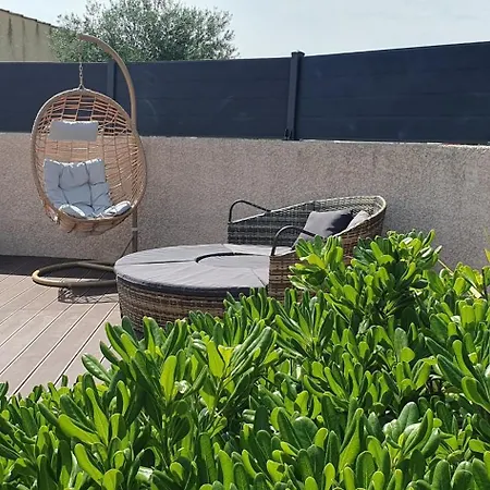 בית נופש La De L'olivier Piscine Privee Et Parking *