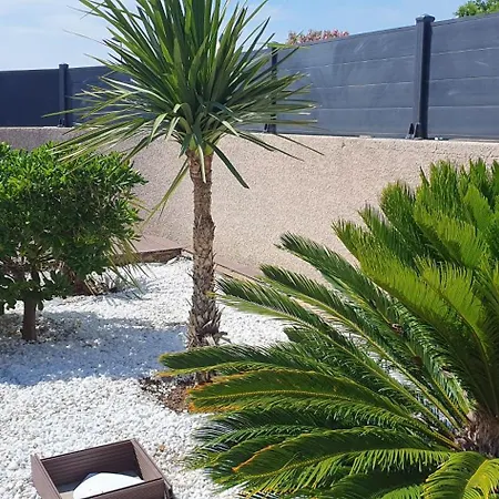 La De L'olivier Piscine Privee Et Parking בית נופש