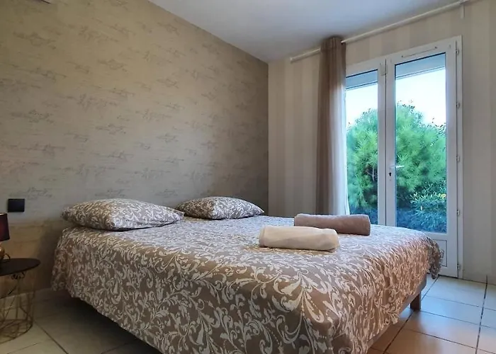 La De L'olivier Piscine Privee Et Parking Tatil Evi